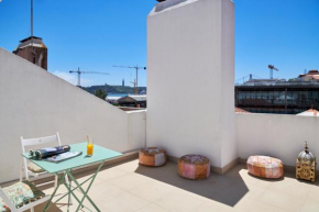 Sunny Apartment with Terrace.River view!